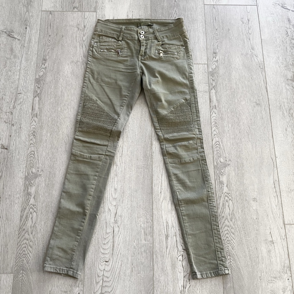 Lexxury | Skinny Moto Pants